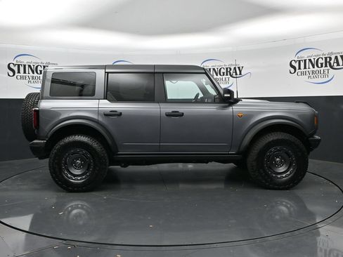 Used 2025 Ford Bronco Badlands AWD/4WD image 8