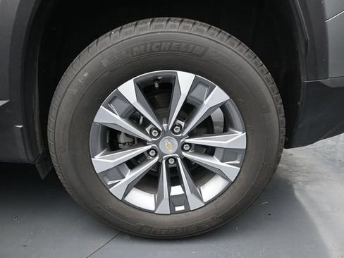 Used 2025 Chevrolet Equinox LT AWD/4WD image 10