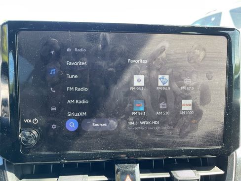 Used 2024 Toyota Corolla SE image 11