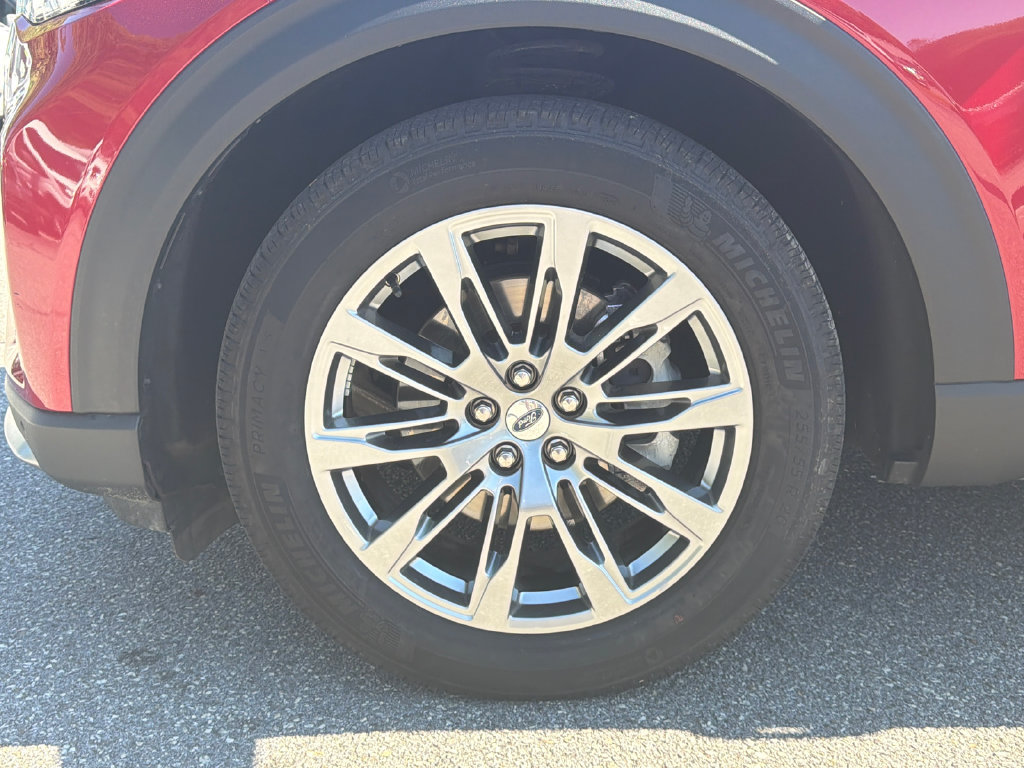 Used 2025 Ford Explorer Platinum RWD image 11
