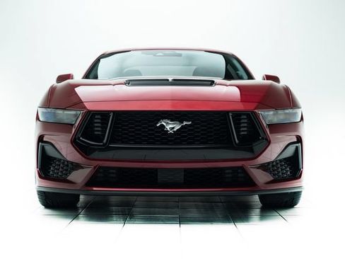 Used 2025 Ford Mustang GT Premium RWD image 6