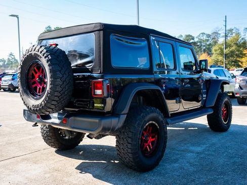 Used 2020 Jeep Wrangler Unlimited Sahara image 16