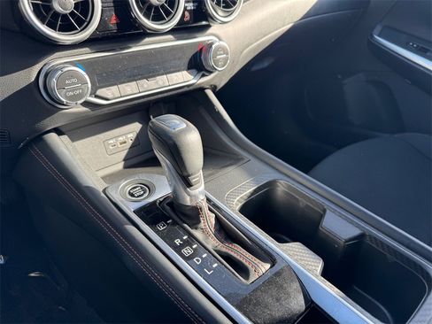 Used 2021 Nissan Sentra SR w/ Electronics Package image 17