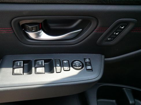 Certified 2026 Honda Pilot Black Edition image 19