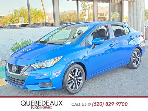 Used 2021 Nissan Versa SV FWD image 3