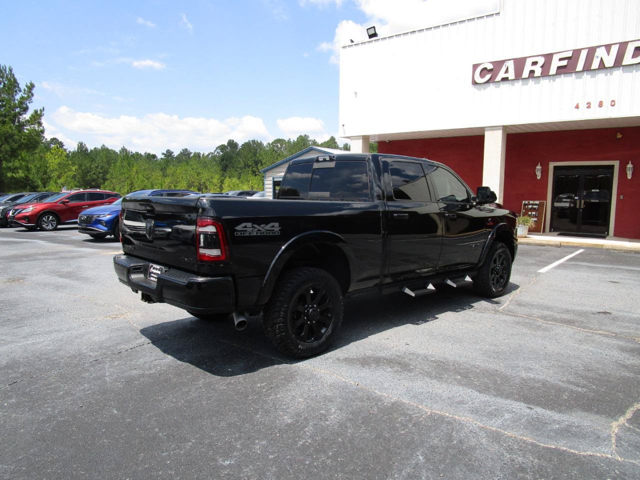 Used 2022 RAM 2500 Laramie w/ Night Edition AWD/4WD image 4