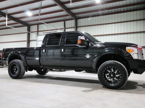 Used 2015 Ford F350 Platinum image 15