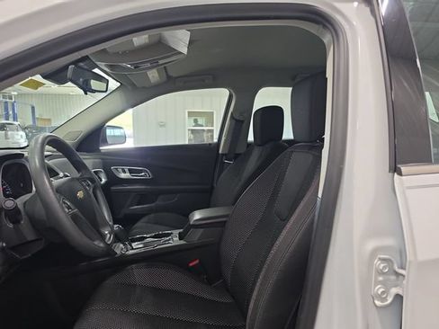 Used 2016 Chevrolet Equinox LS FWD image 15