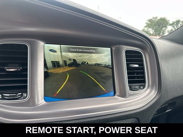 Used 2023 Dodge Charger SXT RWD image 3