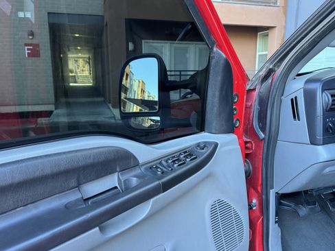 Used 2006 Ford F350 Lariat image 23