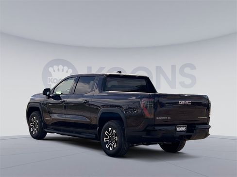 New 2026 GMC Sierra EV Elevation image 4