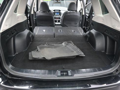 Used 2023 Subaru Forester Premium AWD/4WD image 42