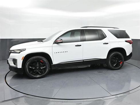 Used 2023 Chevrolet Traverse Premier w/ Redline Edition image 28
