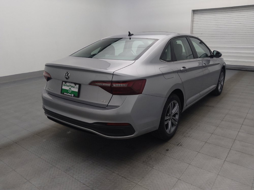 Used 2023 Volkswagen Jetta SE w/ Panoramic Sunroof Package FWD image 9