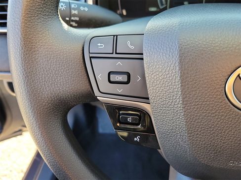 Used 2025 Toyota Camry LE image 20