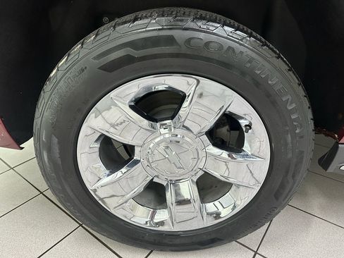 Used 2016 Chevrolet Suburban LTZ image 16