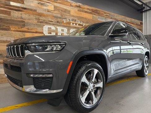 Used 2023 Jeep Grand Cherokee L Limited w/ Luxury Tech Group II image 10