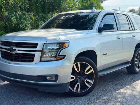 Used 2018 Chevrolet Tahoe LT RWD image 3