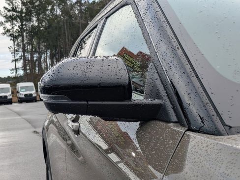 New 2026 Ford Explorer ST-Line w/ ST-Line Street Pack image 12