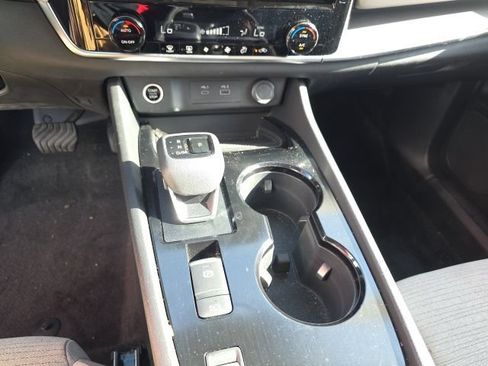 Used 2023 Nissan Rogue SV FWD image 18