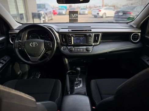 Used 2018 Toyota RAV4 XLE image 11