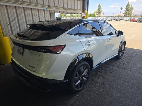 Used 2024 Nissan Ariya FWD image 2