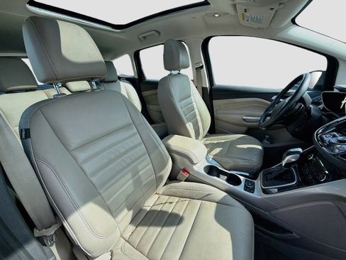 Used 2015 Ford C-MAX Energi SEL w/ Equipment Group 301A FWD image 8