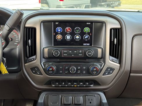 Used 2016 GMC Sierra 1500 Denali w/ Enhanced Driver Alert Package image 19