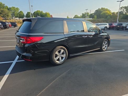 Used 2018 Honda Odyssey EX-L image 3
