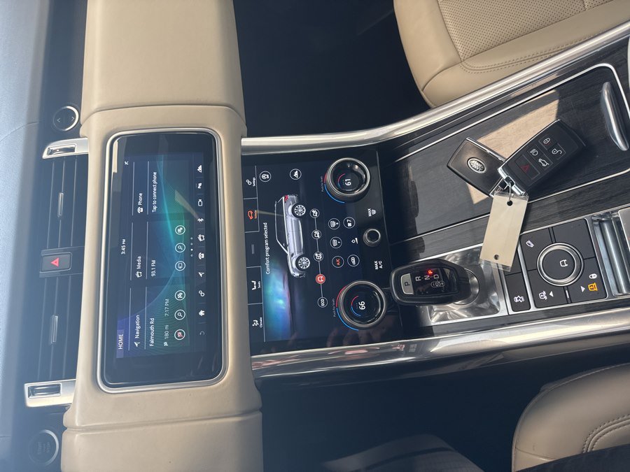 Used 2018 Land Rover Range Rover Sport HSE AWD/4WD image 16