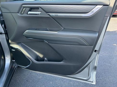 New 2026 GMC Acadia Elevation w/ Elevation Premium Package image 18