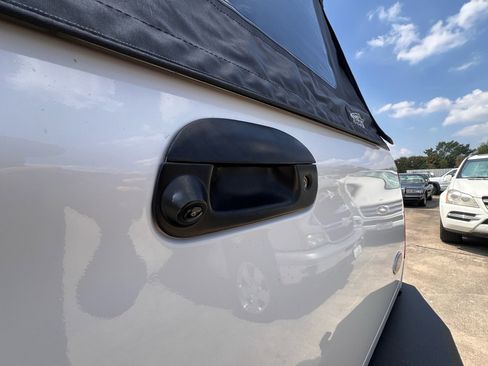 Used 2004 Ford F350 Lariat image 83