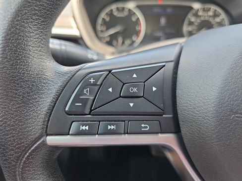 Used 2023 Nissan Altima 2.5 SV FWD image 19