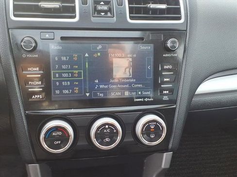 Used 2017 Subaru Forester 2.5i Premium w/ All-Weather Package image 19