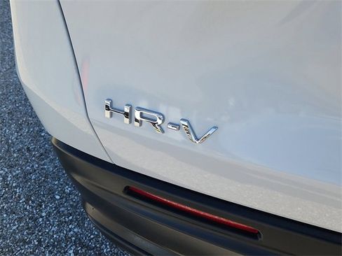 Certified 2025 Honda HR-V LX image 12
