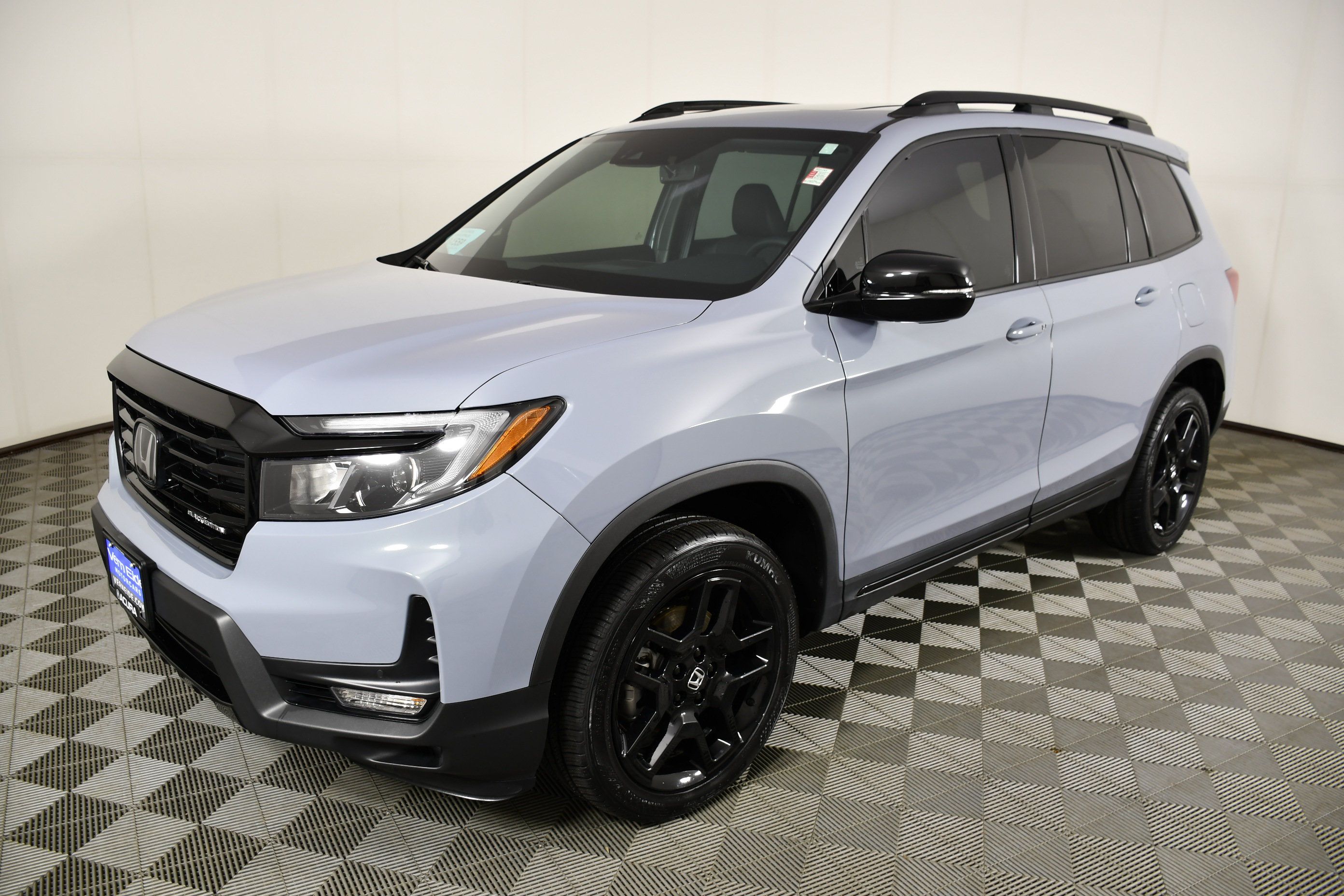 Used 2024 Honda Passport Black Edition image 10