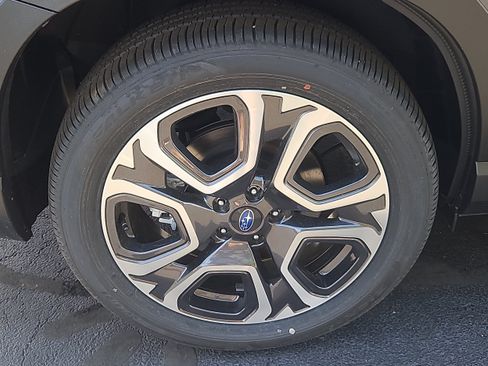 New 2026 Subaru Ascent Limited AWD/4WD image 3