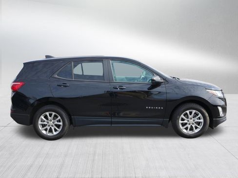 Used 2020 Chevrolet Equinox LS w/ LS Convenience Package image 8