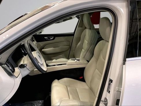 Used 2021 Volvo XC60 T5 Inscription w/ Climate Package AWD/4WD image 27