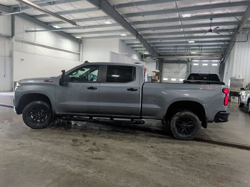 Used 2021 Chevrolet Silverado 1500 LT Trail Boss w/ Convenience Package II AWD/4WD image 5