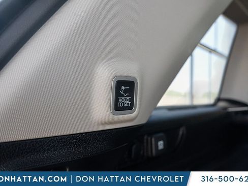 Used 2023 Jeep Grand Cherokee Limited w/ Black Appearance Package AWD/4WD image 31
