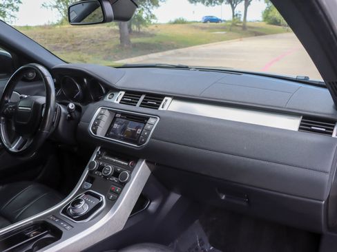 Used 2016 Land Rover Range Rover Evoque SE AWD/4WD image 22