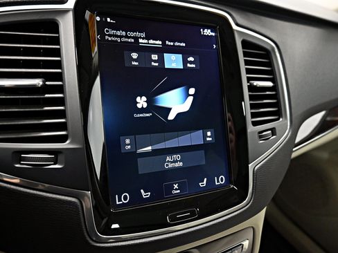 Used 2019 Volvo XC90 T6 Momentum w/ Advanced Package AWD/4WD image 13