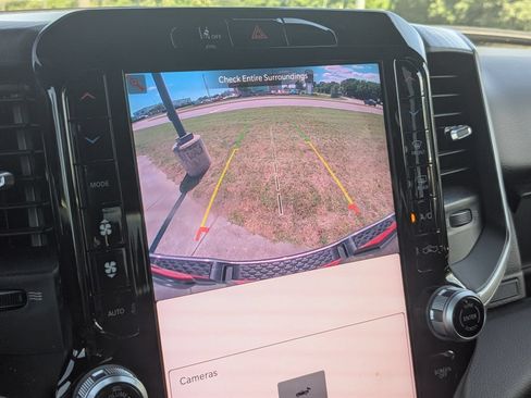 Used 2025 RAM 1500 Big Horn RWD image 23