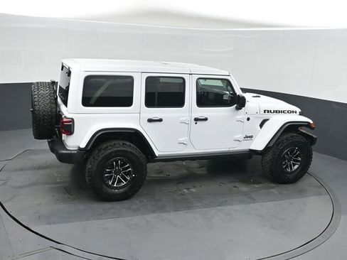 New 2026 Jeep Wrangler Unlimited Rubicon w/ Xtreme 35 Tire Package AWD/4WD image 29