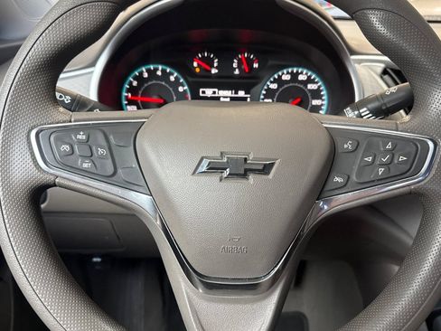 Used 2020 Chevrolet Malibu LS FWD image 32