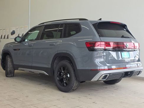 New 2026 Volkswagen Atlas Peak Edition AWD/4WD image 9