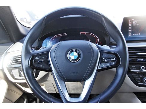 Used 2020 BMW 530i w/ Convenience Package image 15