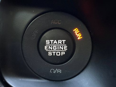 Used 2024 Jeep Wrangler Unlimited Sahara AWD/4WD image 24