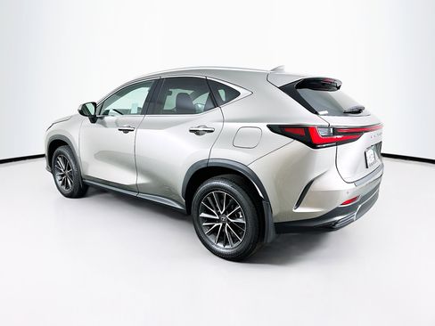 Used 2025 Lexus NX 250 FWD image 5